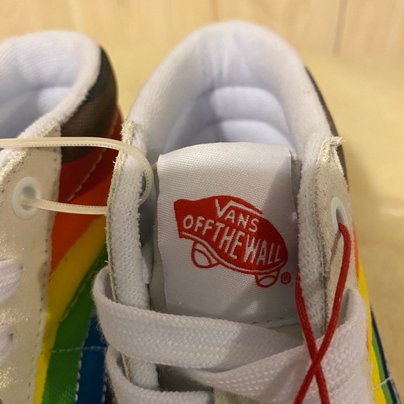 VANS (Mens or womens)  PRIDE RAINBOW TENNIS SHOES VANS SKATE - Picture 4 of 9